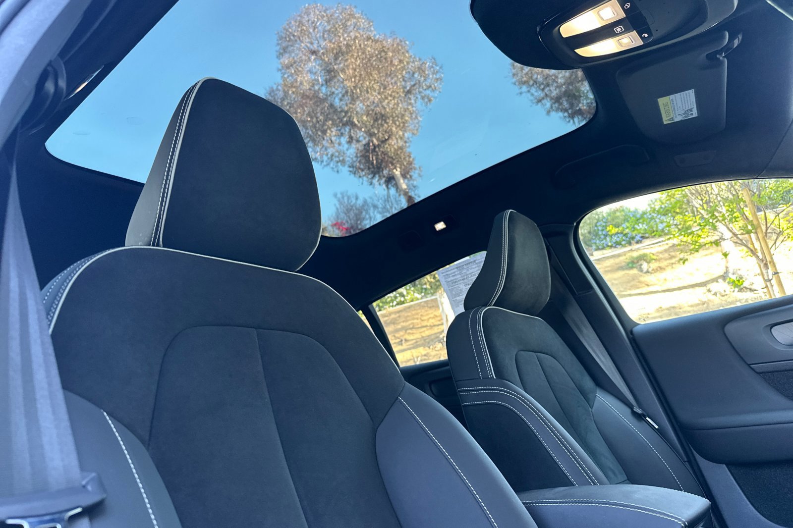 Certified 2023 Volvo C40 P8 Recharge Plus w/ Climate Package image 19