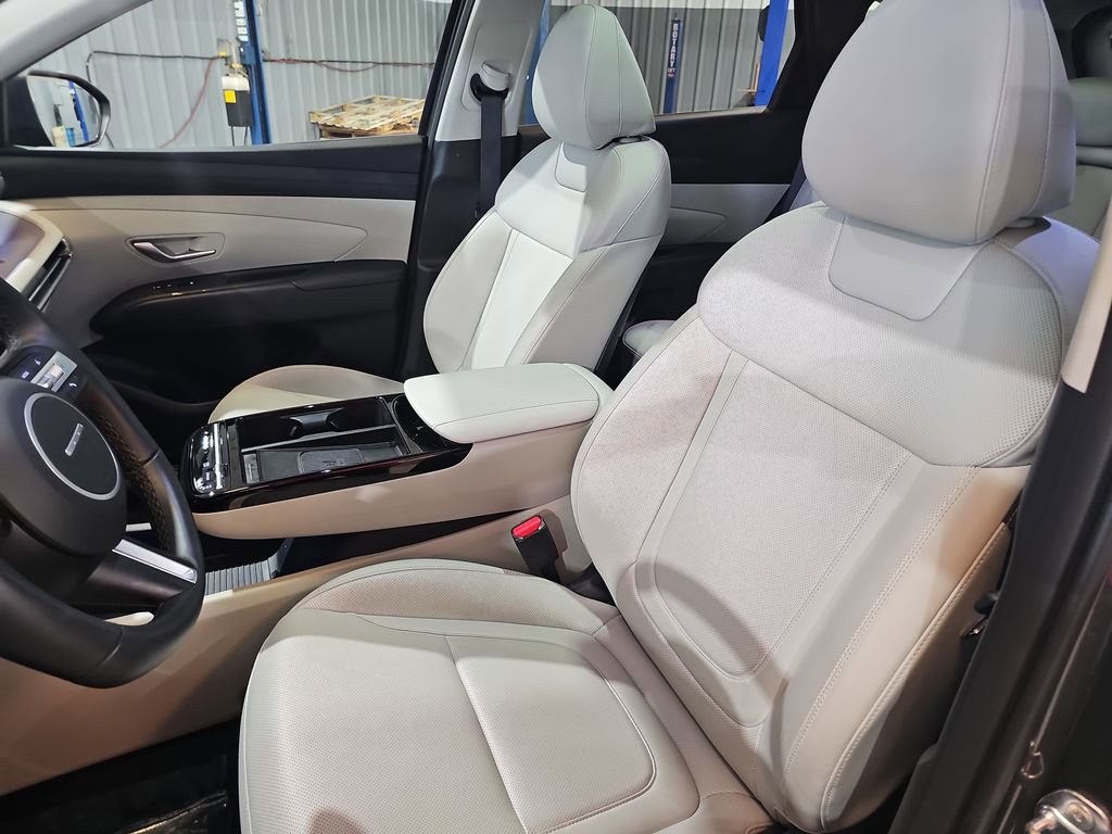 Used 2025 Hyundai Tucson SEL AWD/4WD image 16