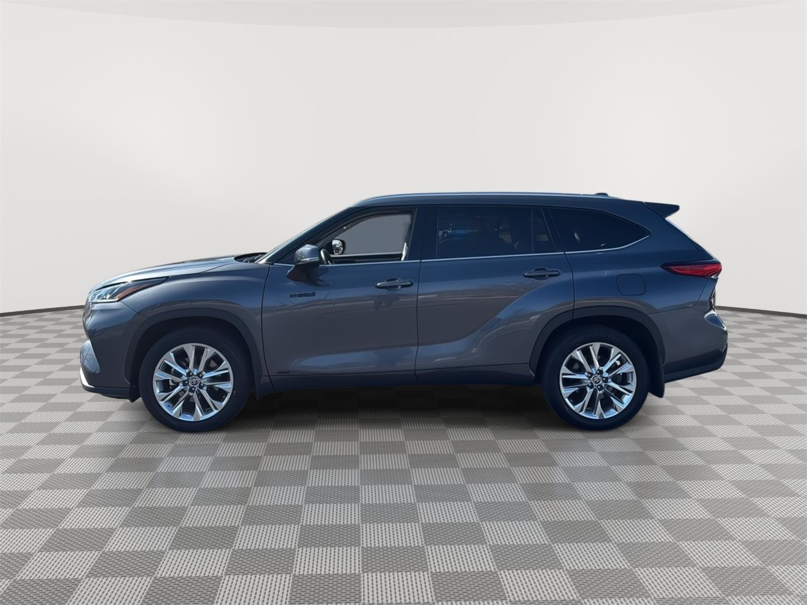 Used 2021 Toyota Highlander Limited AWD/4WD image 24