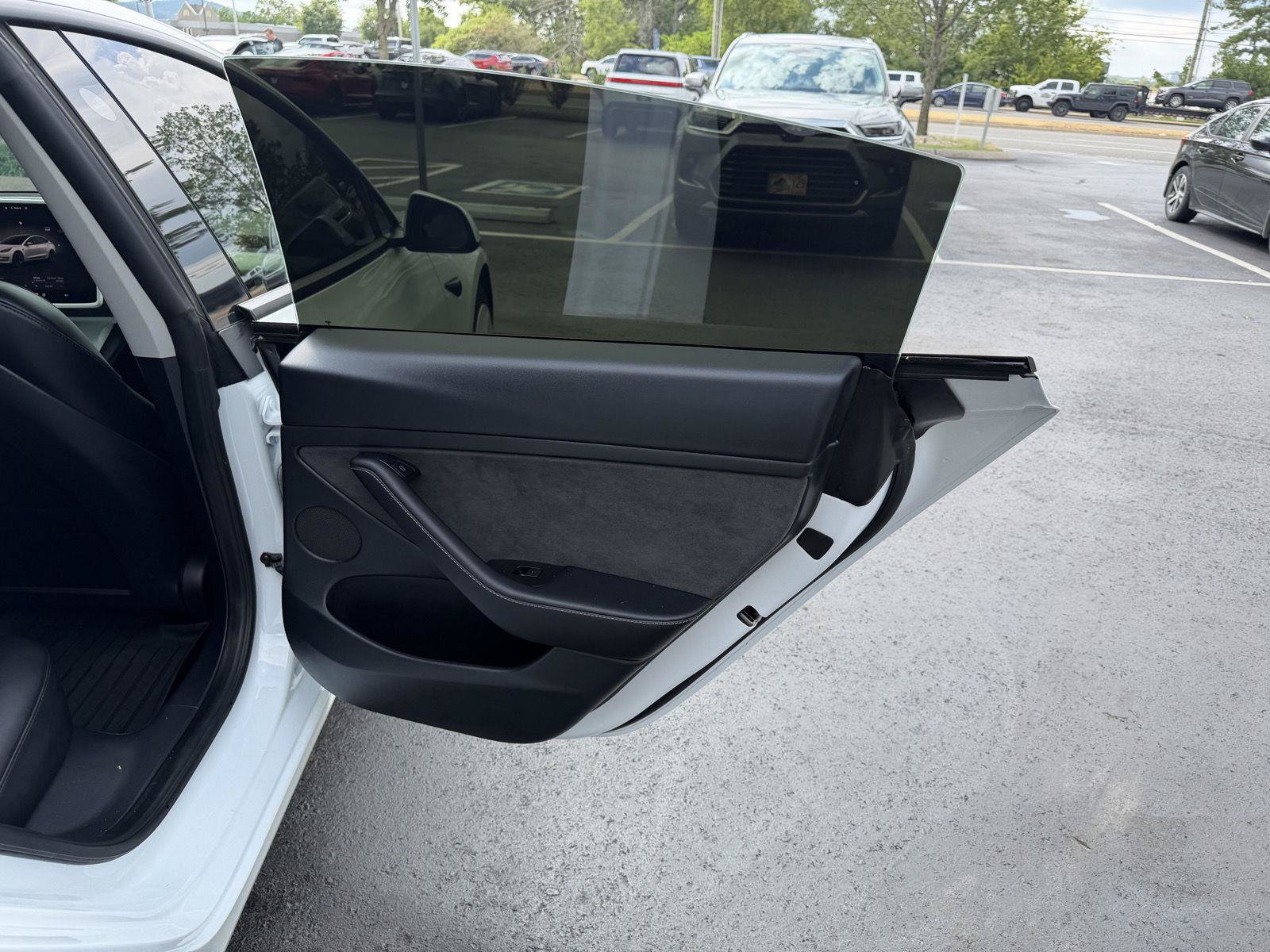 Used 2023 Tesla Model 3 Standard Range RWD image 18