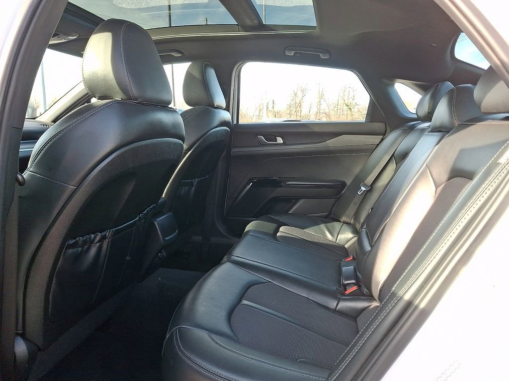 Used 2023 Kia K5 GT-Line image 10