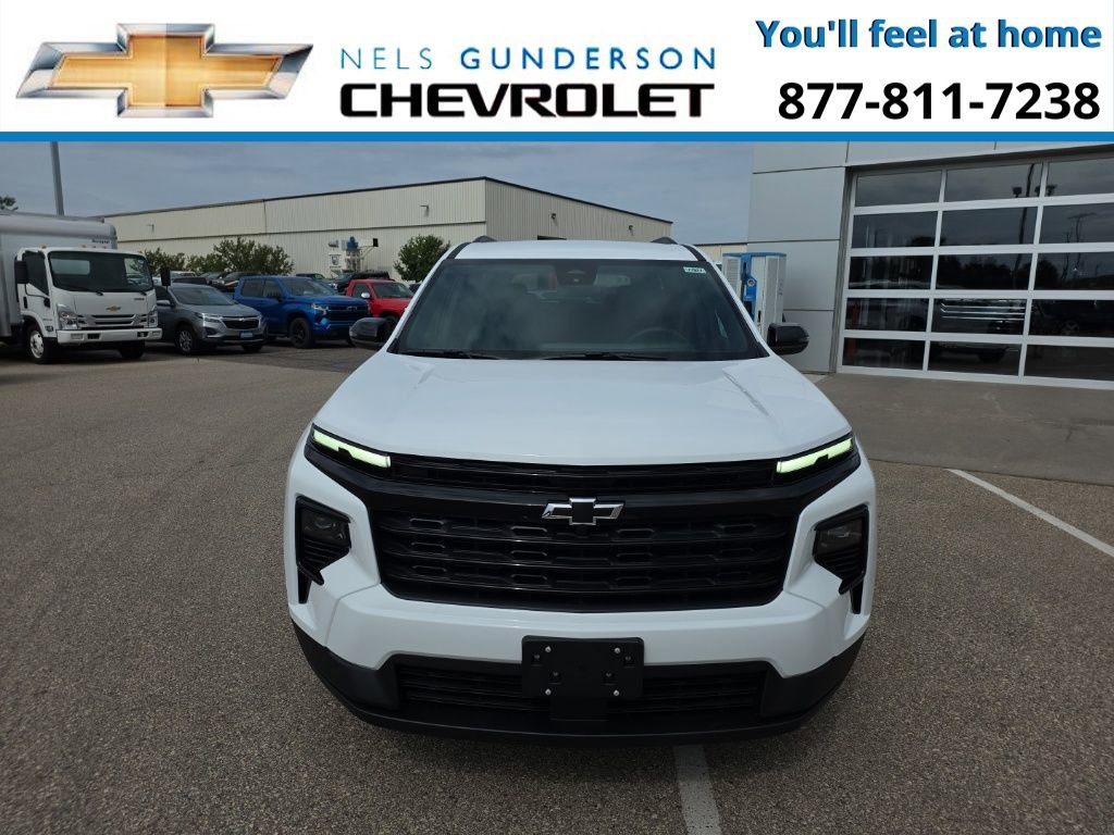 New 2026 Chevrolet Traverse LT w/ Midnight/Sport Edition image 2