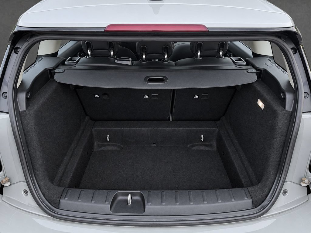 Used 2019 MINI Cooper Clubman FWD image 17