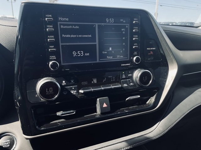 Used 2022 Toyota Highlander L image 12