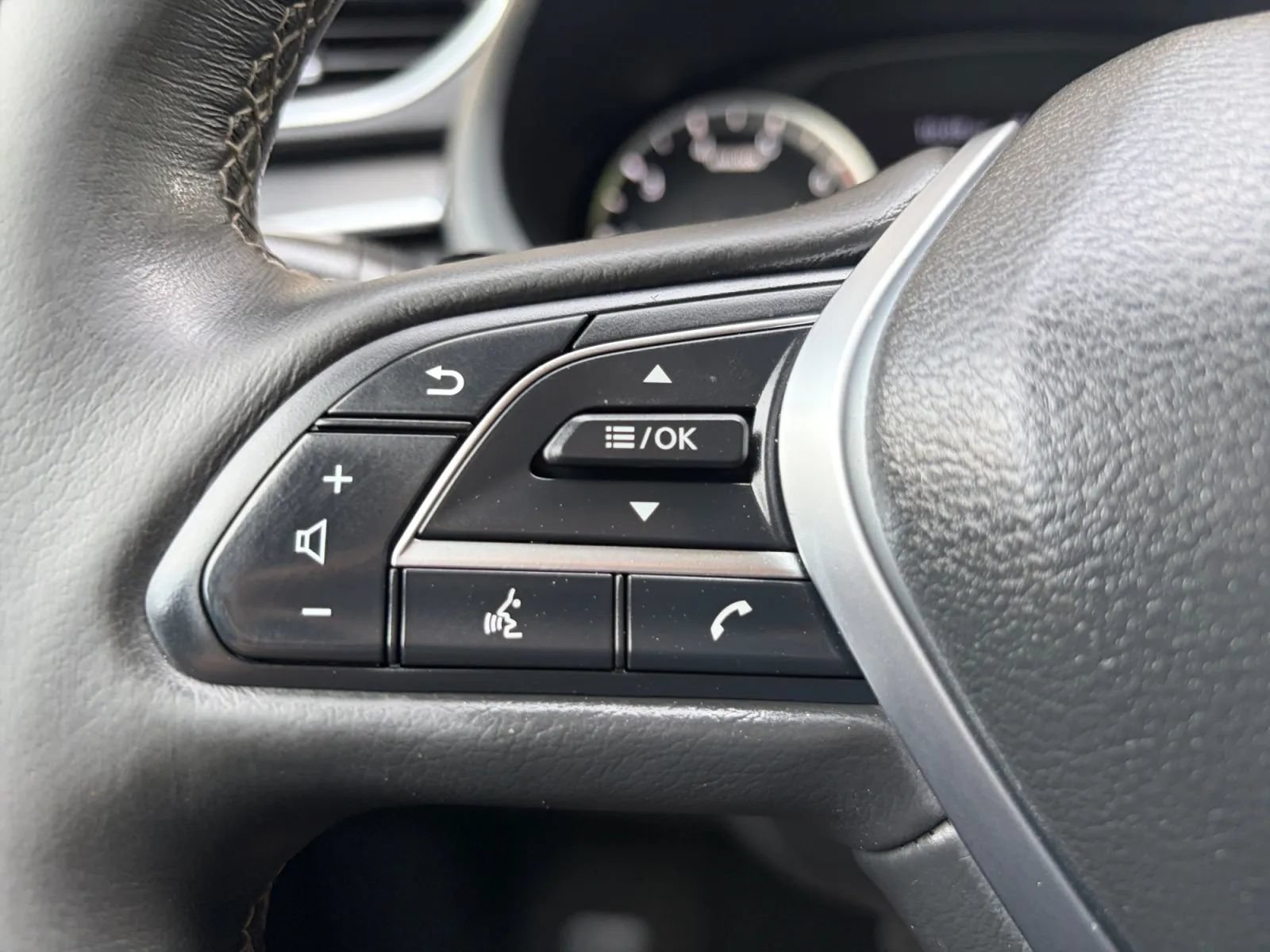 Used 2022 INFINITI QX50 Luxe AWD/4WD image 30