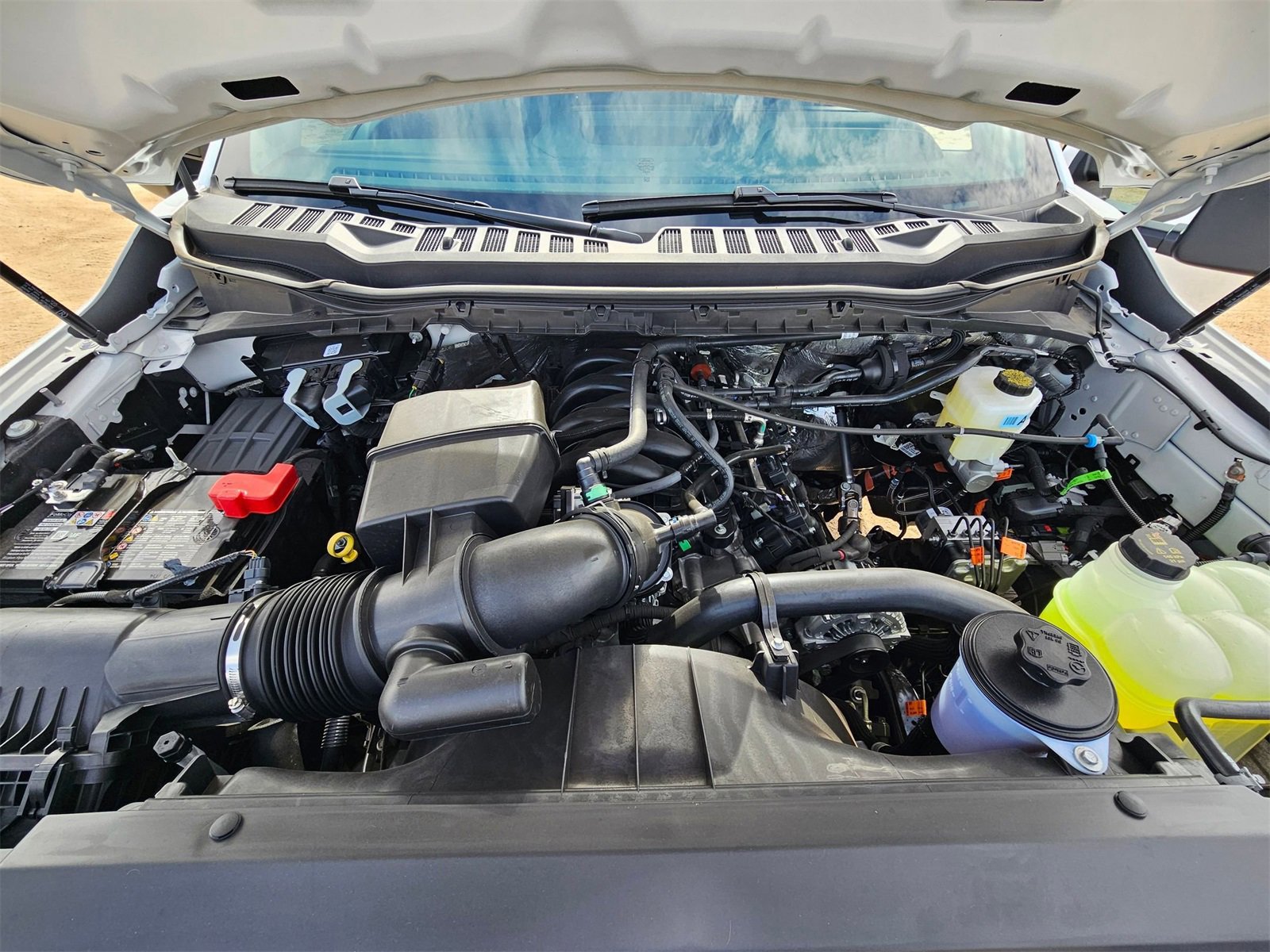 New 2026 Ford F250 XLT w/ FX4 Off-Road Package image 23