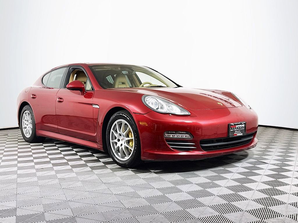 Used 2013 Porsche Panamera 4 image 1