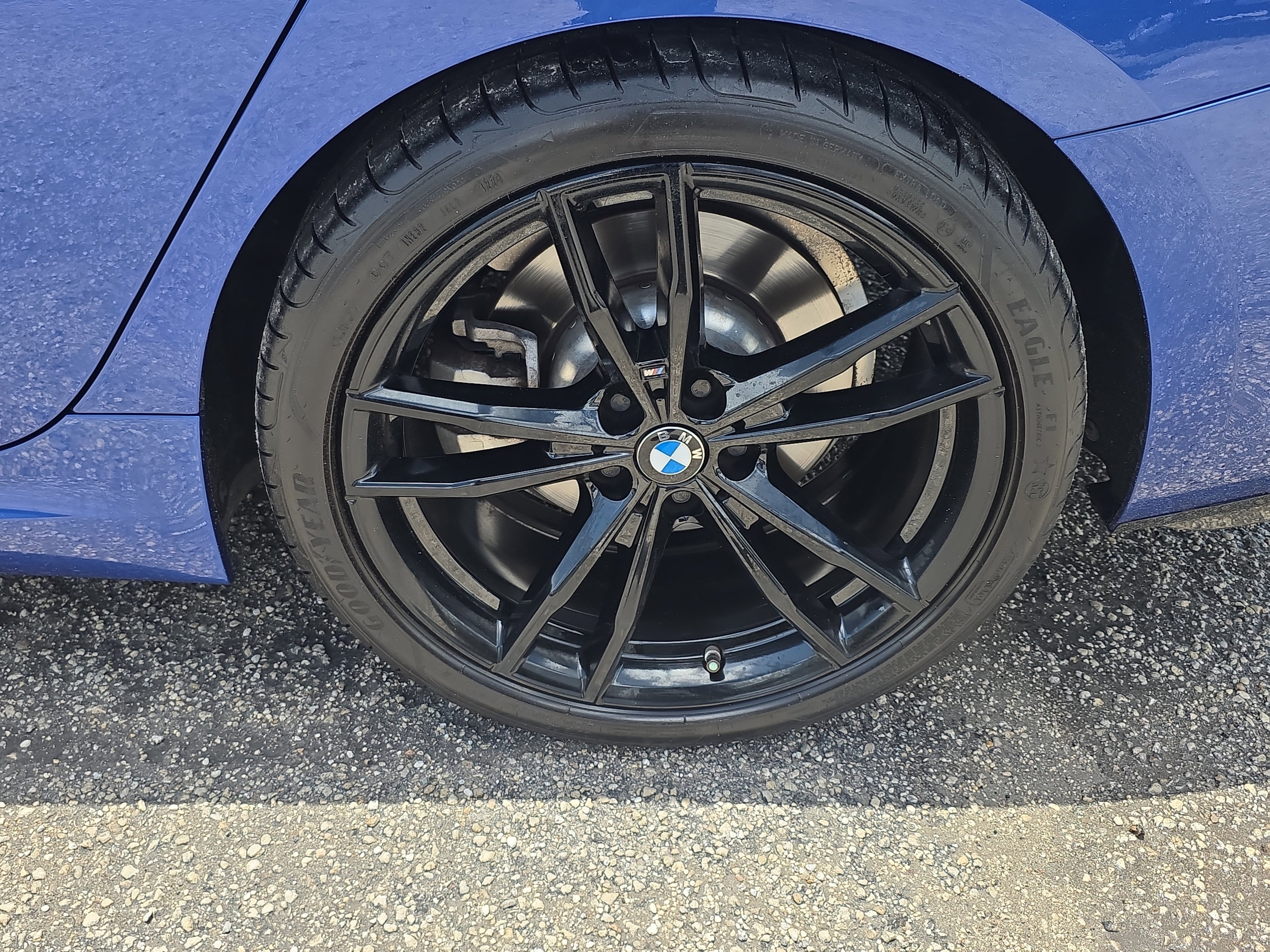 Used 2021 BMW 330i Sedan w/ M Sport Package RWD image 13