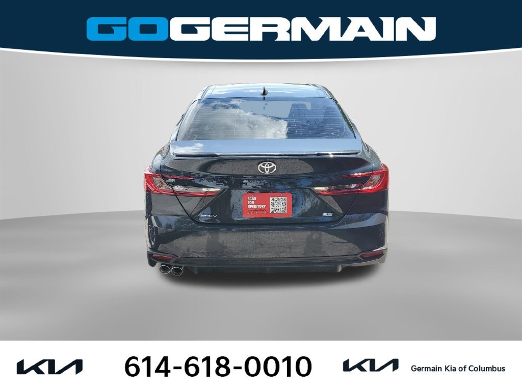 Used 2026 Toyota Camry SE FWD image 9