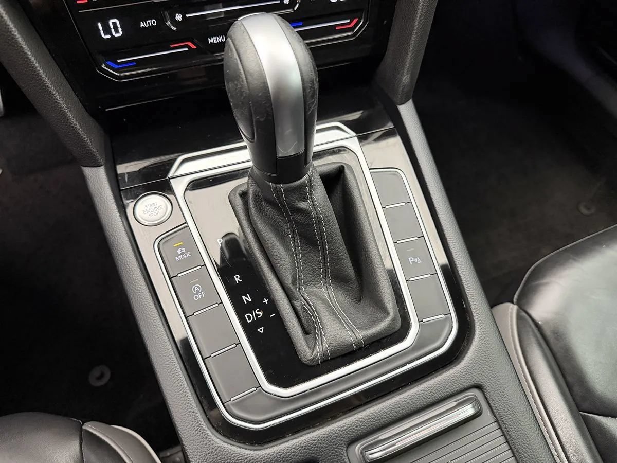 Used 2023 Volkswagen Arteon SEL AWD/4WD image 30