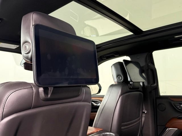 Used 2023 GMC Yukon Denali Ultimate AWD/4WD image 25