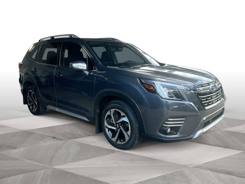 Used 2024 Subaru Forester Touring AWD/4WD image 2