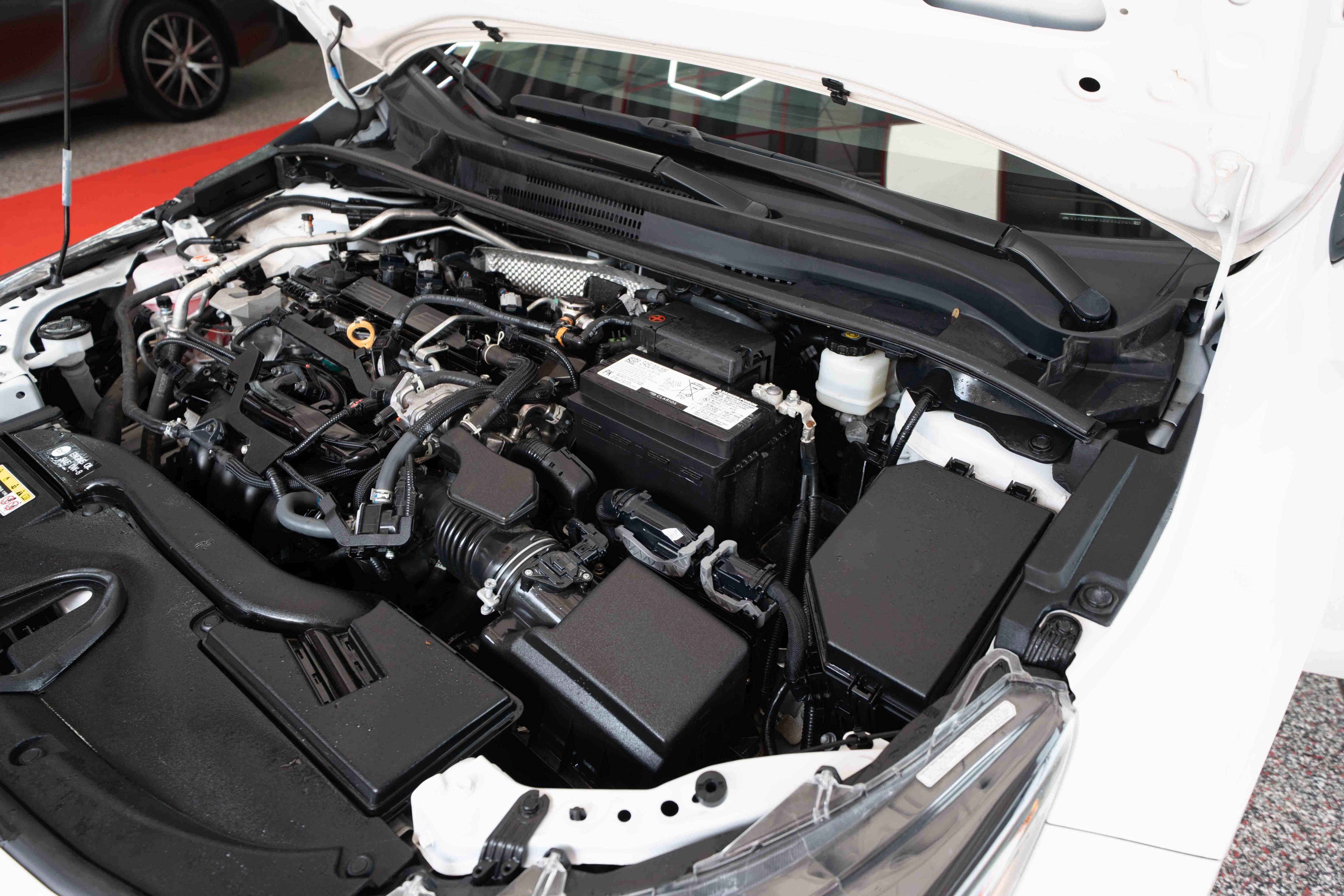 Used 2024 Toyota Corolla LE image 32