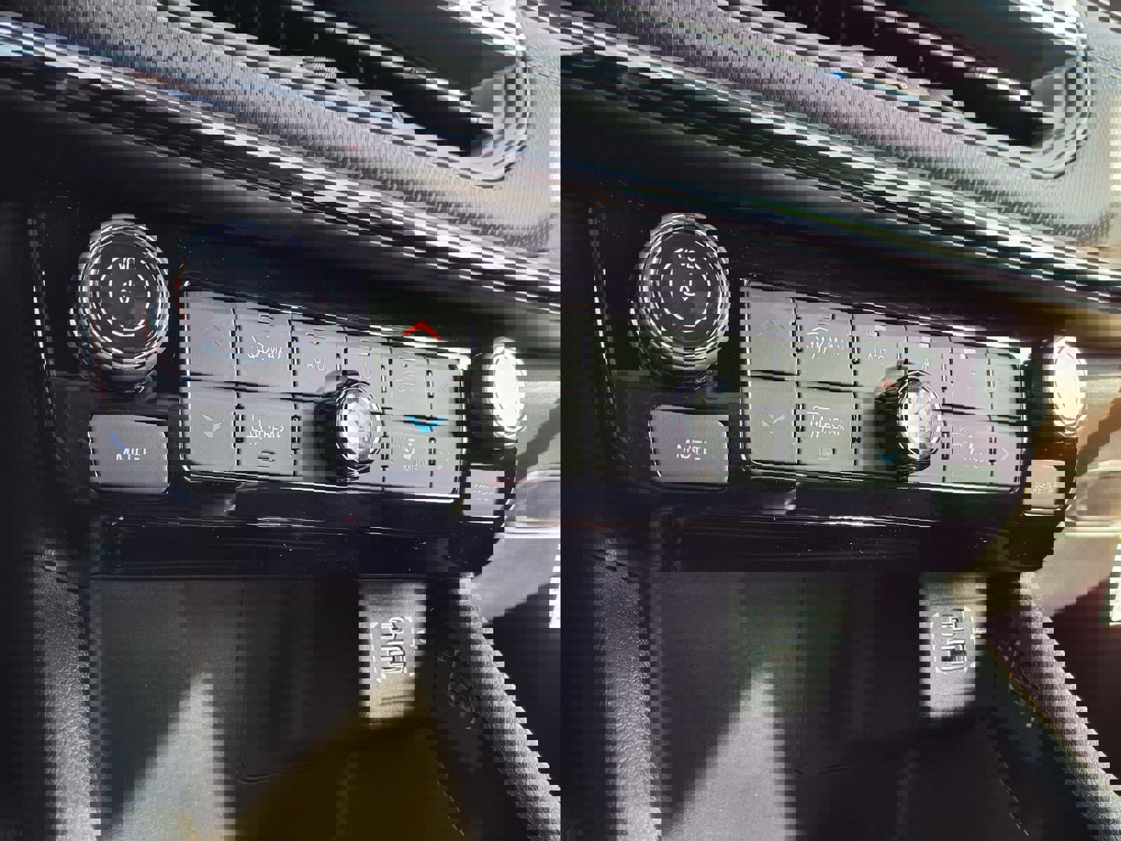 New 2026 Jeep Compass Latitude w/ Sun and Sound Group image 6