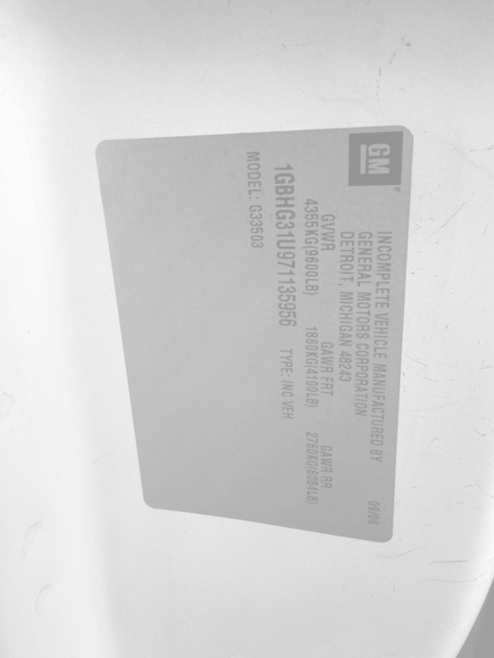 Used 2007 Chevrolet Express 3500 image 26