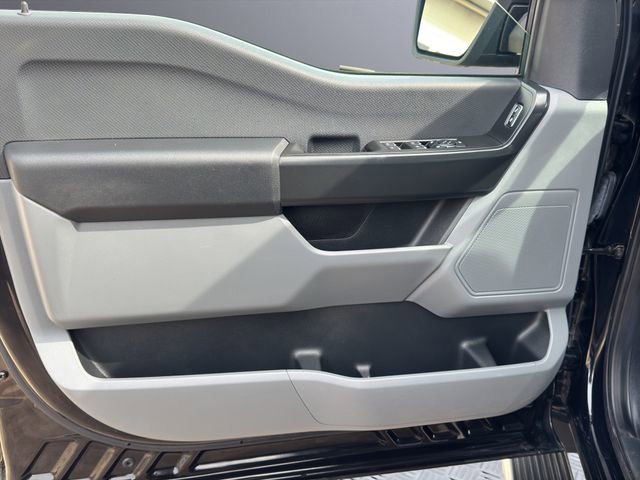 Used 2023 Ford F150 Lightning Pro image 13