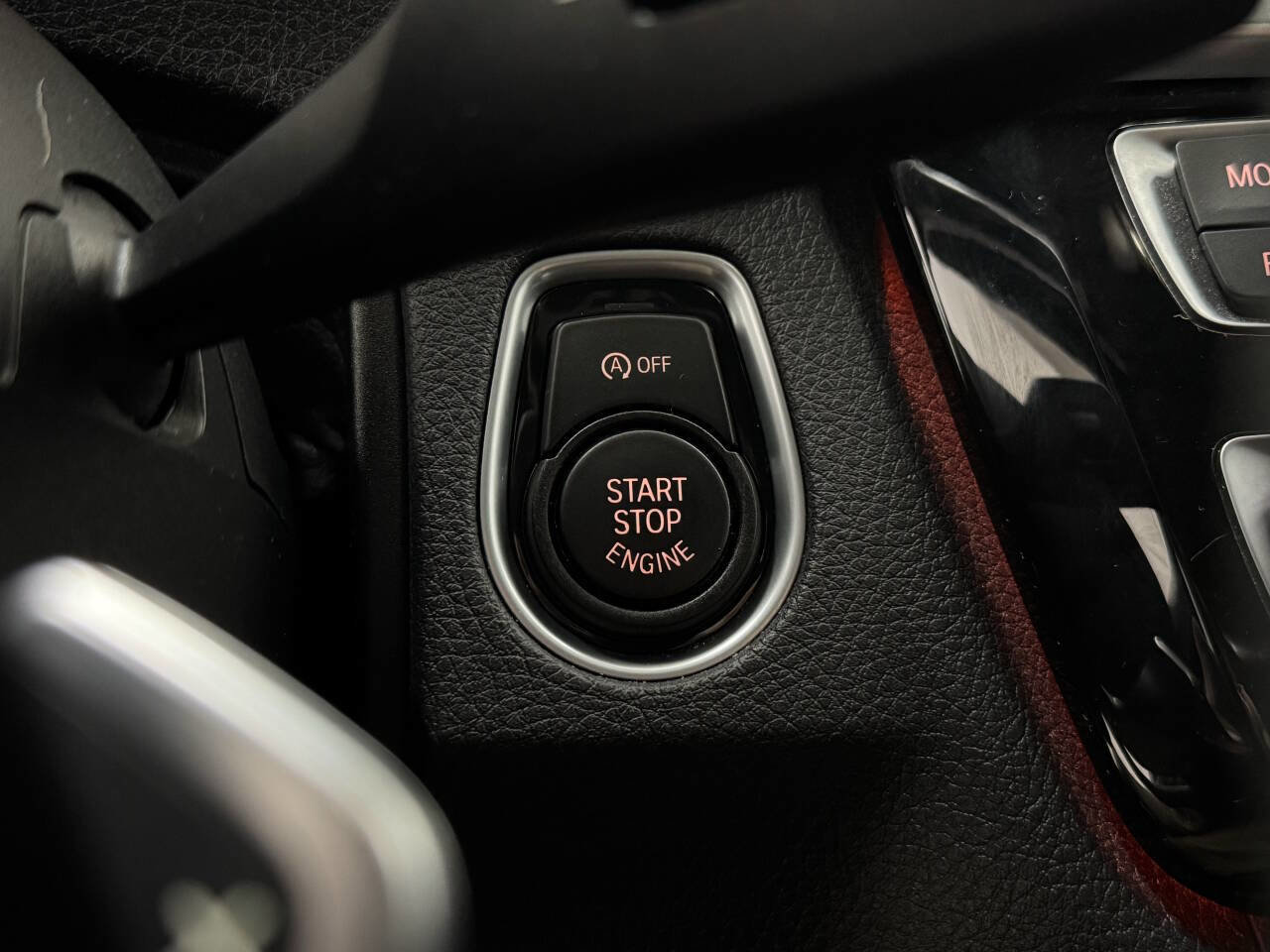 Used 2017 BMW 330i Sedan image 22