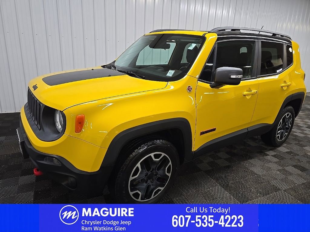 Used 2015 Jeep Renegade Trailhawk w/ Premium Leather Group AWD/4WD image 10