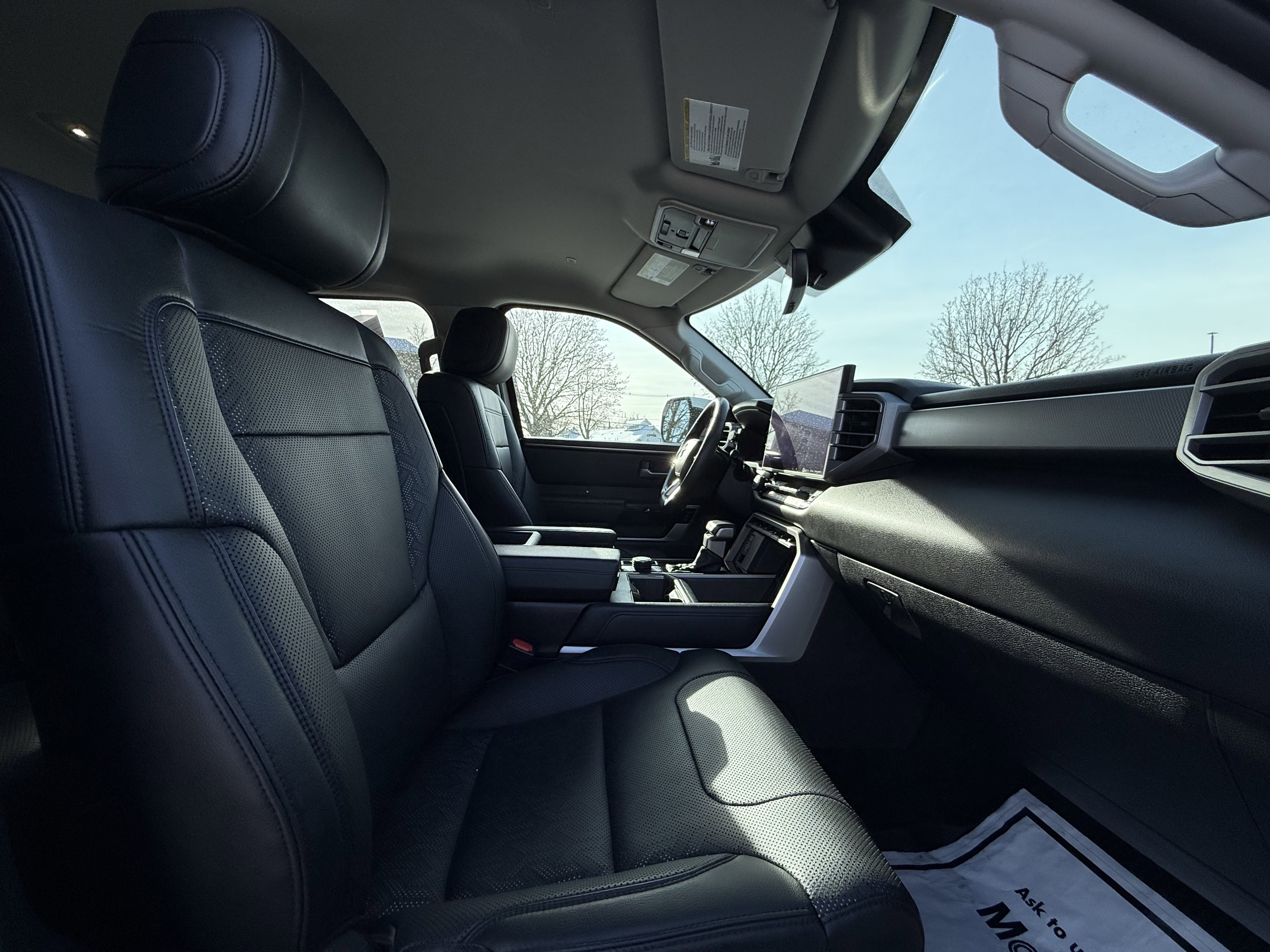 Used 2022 Toyota Tundra Limited image 38