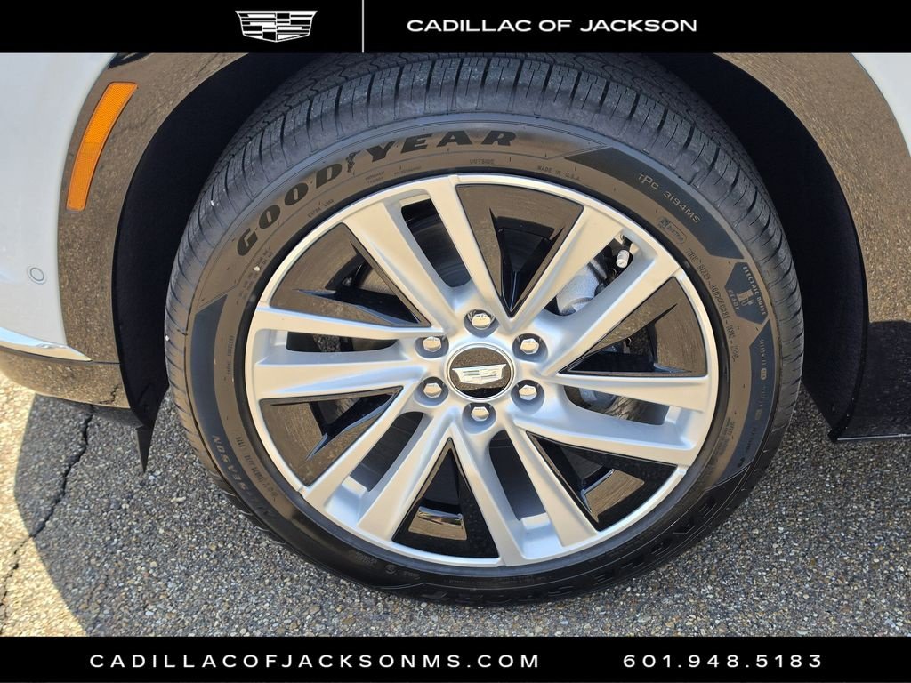 New 2027 Cadillac Vistiq Luxury w/ LPO, Floor Liner Package AWD/4WD image 24