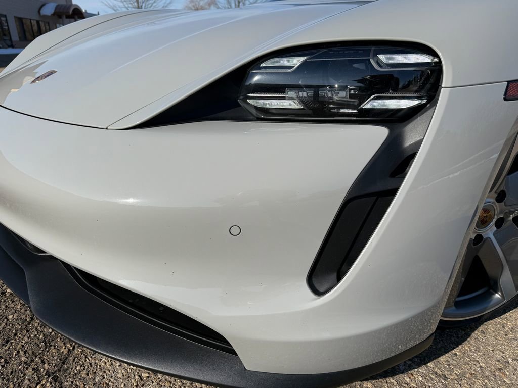 Used 2021 Porsche Taycan 4S image 15