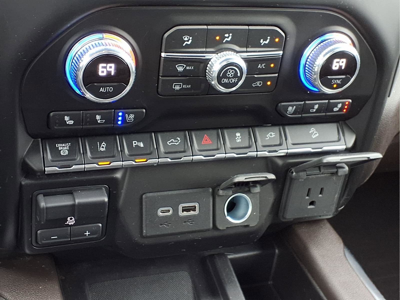 Used 2021 GMC Sierra 2500 Denali image 12