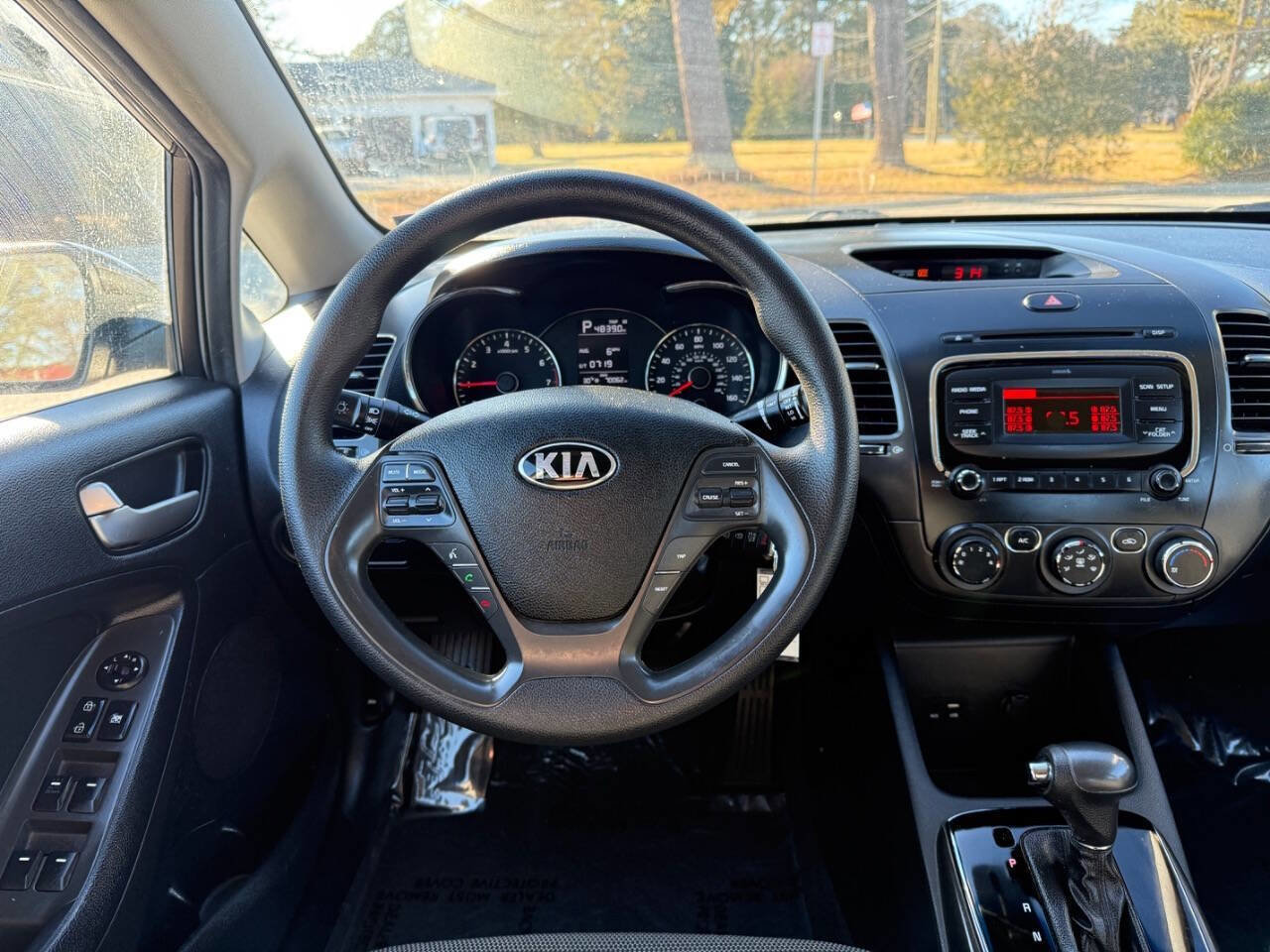 Used 2018 Kia Forte LX image 14