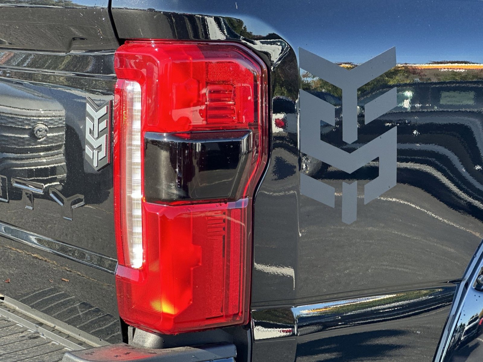 New 2026 Ford F250 Lariat w/ Black Appearance Package image 37