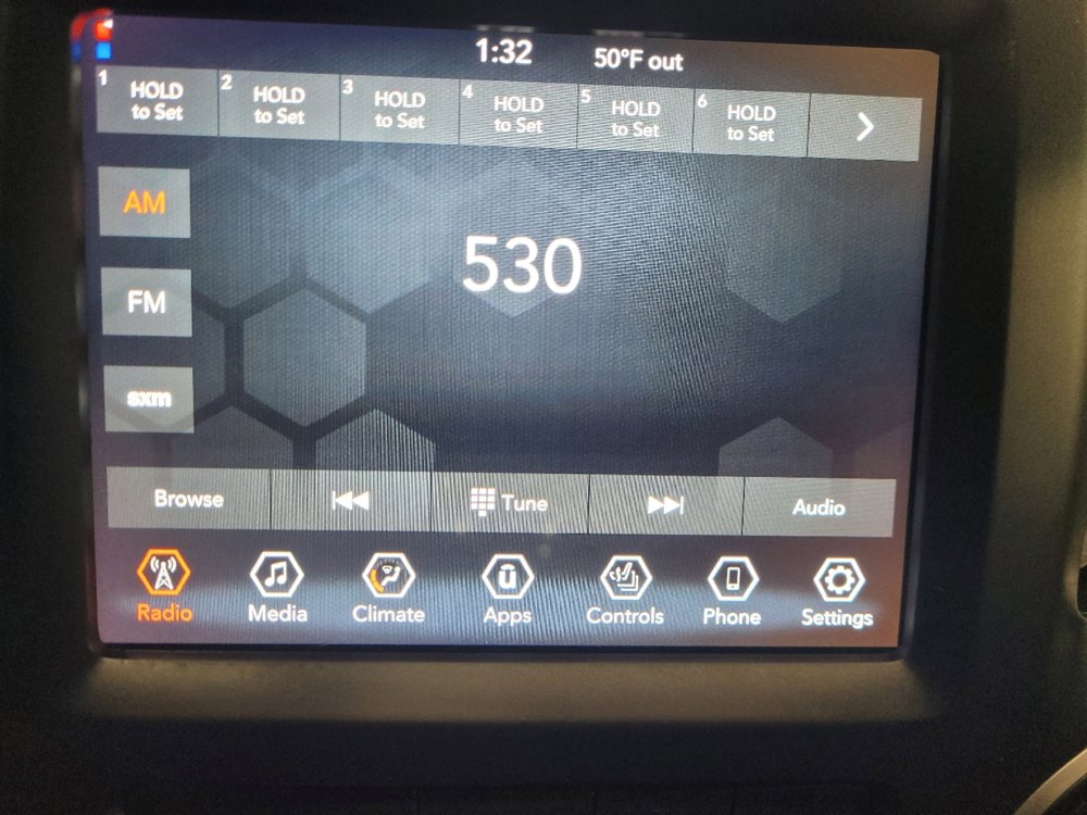 Used 2022 Jeep Cherokee Latitude w/ Sun & Sound Group image 25