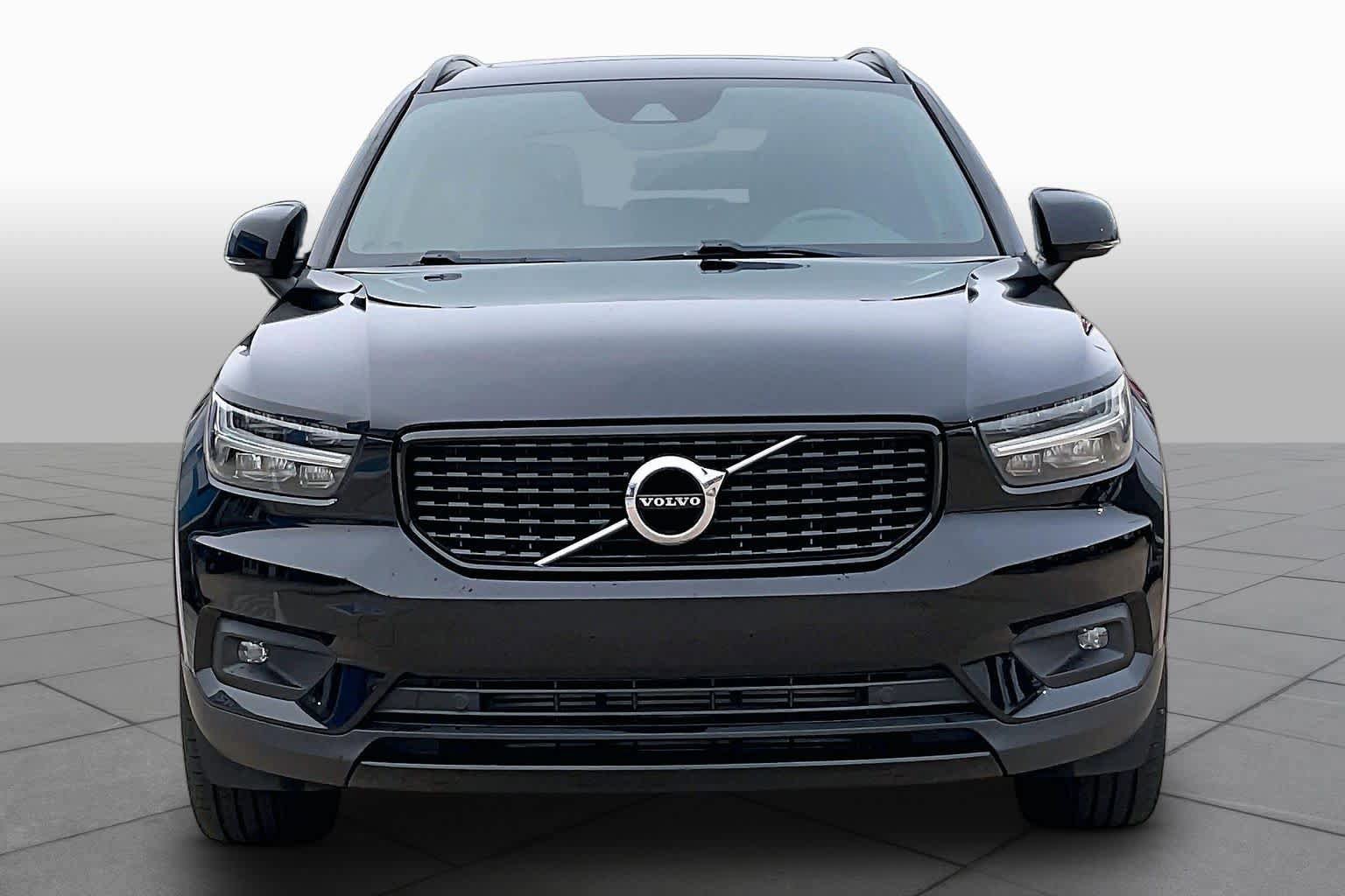Used 2021 Volvo XC40 T5 R-Design w/ Climate Package AWD/4WD image 5
