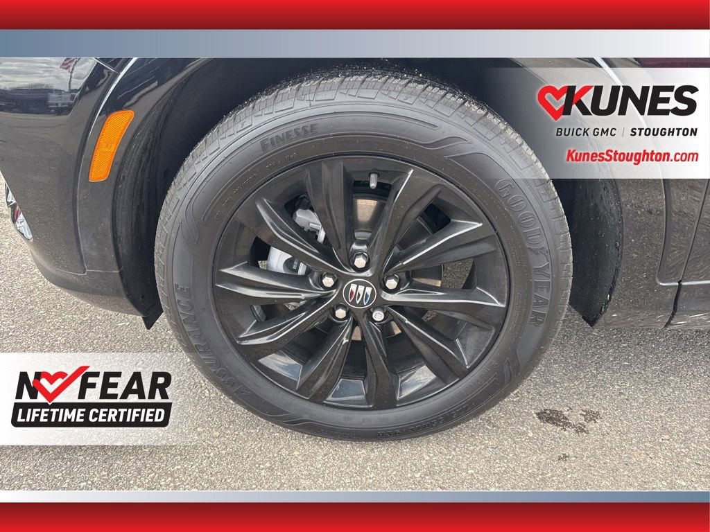 Used 2025 Buick Envista Sport Touring w/ Convenience I Package FWD image 16