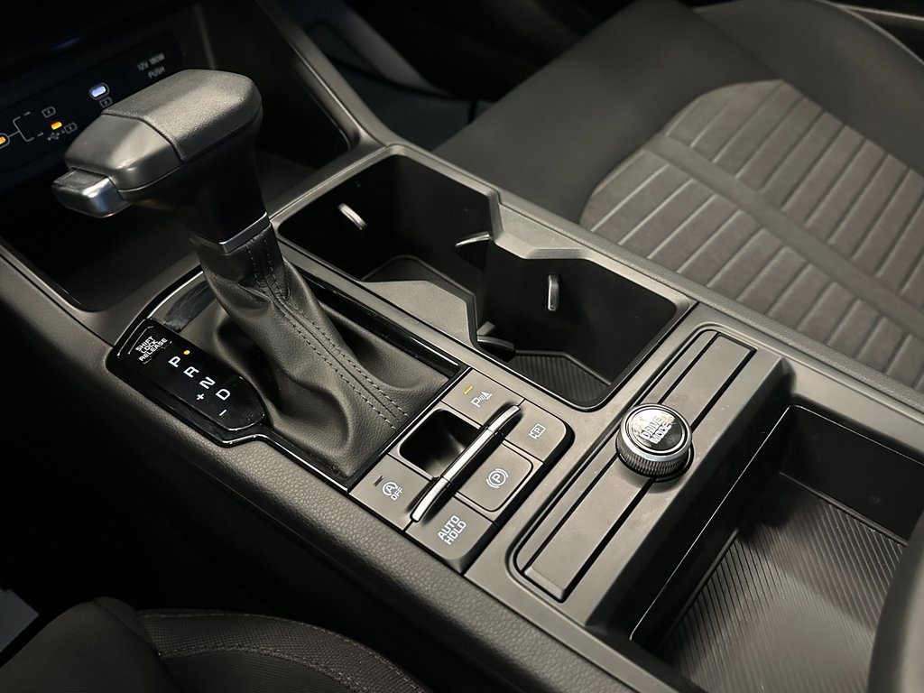 Used 2025 Kia K5 LXS image 16