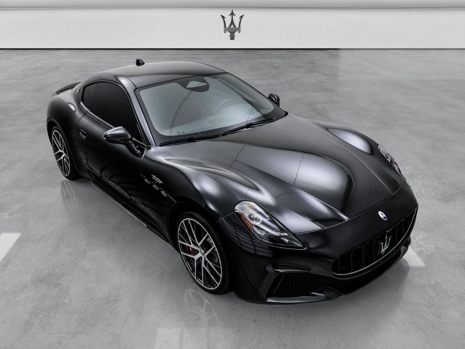 Used 2024 Maserati GranTurismo Trofeo AWD/4WD image 8