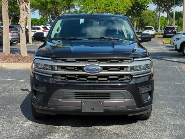 Used 2024 Ford Expedition Max XLT AWD/4WD image 2
