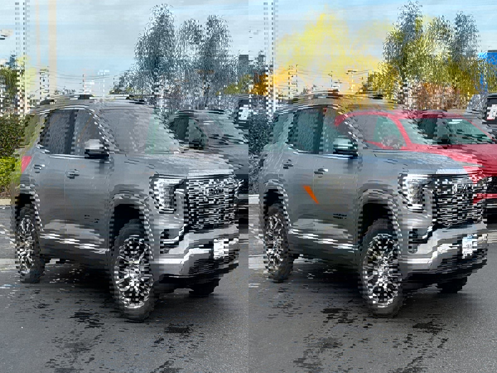 Used 2026 GMC Terrain Denali w/ LPO, Black Badging Package image 2