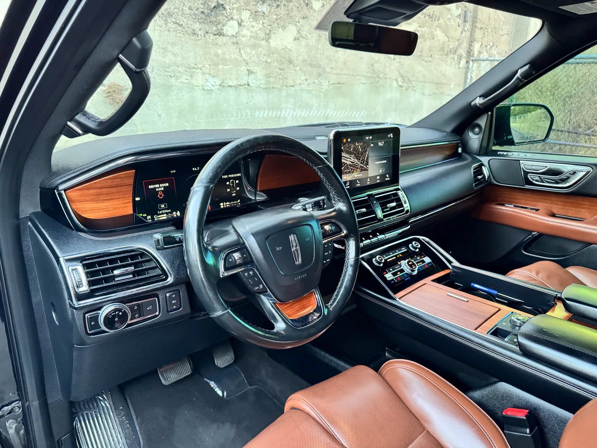 Used 2019 Lincoln Navigator L Reserve AWD/4WD image 15