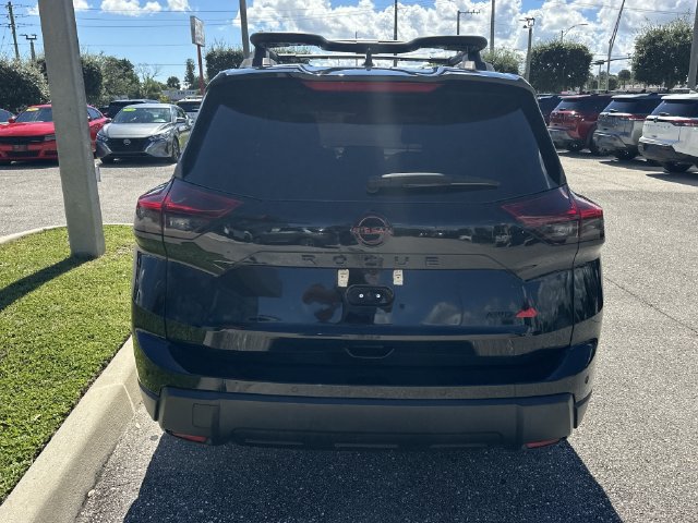 Certified 2025 Nissan Rogue SV AWD/4WD image 8