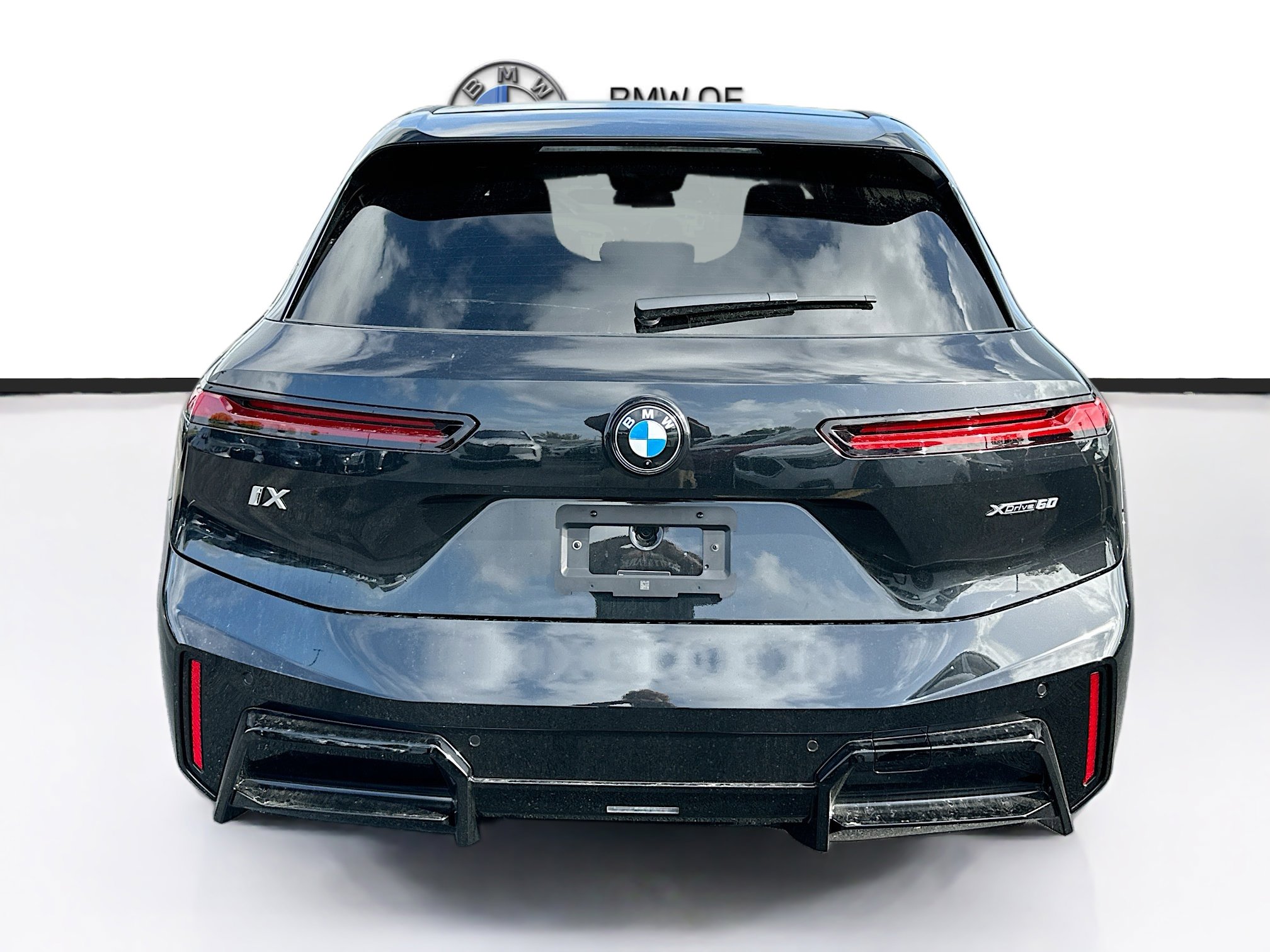 New 2026 BMW iX xDrive60 w/ M Sport Package image 5