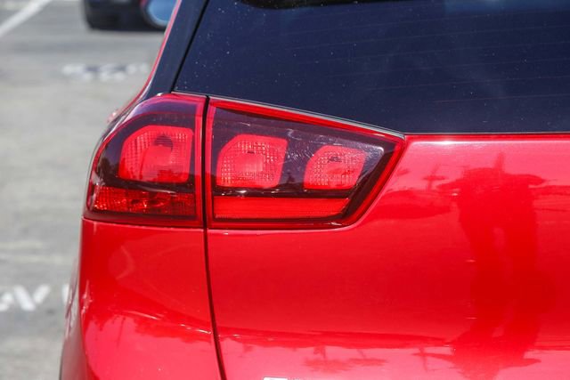 Used 2022 Kia Niro LX image 11