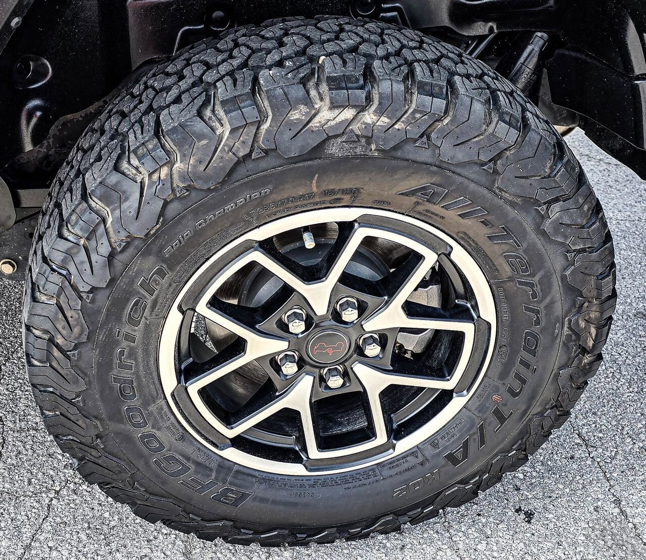 Used 2024 Jeep Wrangler Unlimited Rubicon w/ Technology Group AWD/4WD image 12