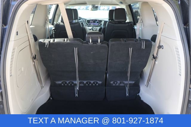 Used 2024 Chrysler Pacifica Select image 12