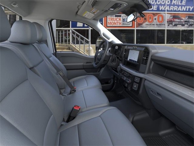 New 2026 Ford F550 4x4 Regular Cab Super Duty w/ XL Chrome Package image 11
