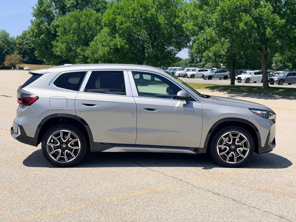 New 2026 BMW X1 xDrive28i w/ Technology Package AWD/4WD image 7