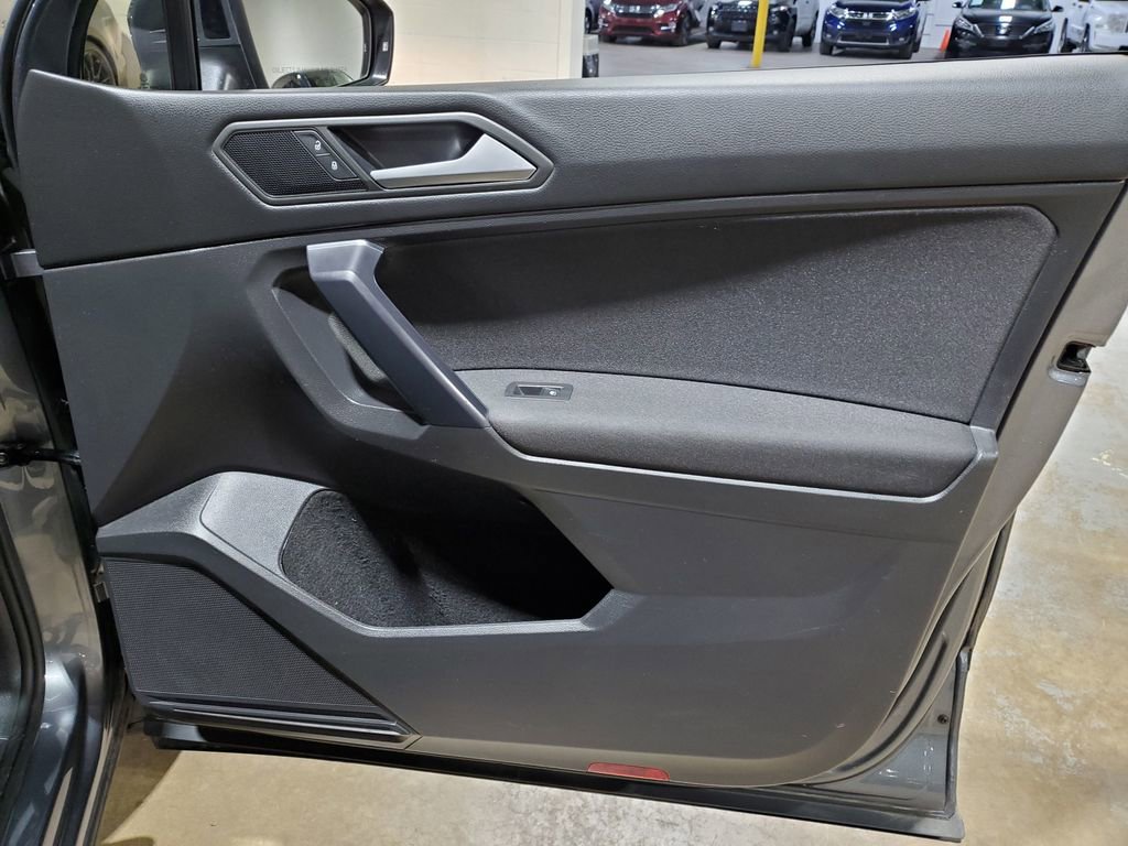 Used 2021 Volkswagen Tiguan S image 16