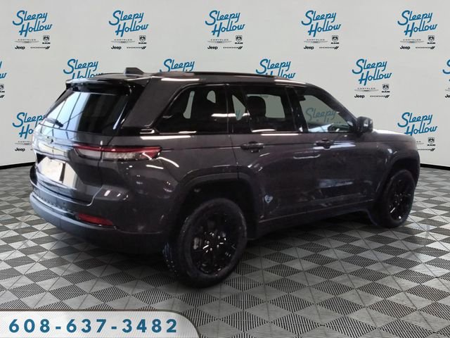 New 2025 Jeep Grand Cherokee Altitude image 5