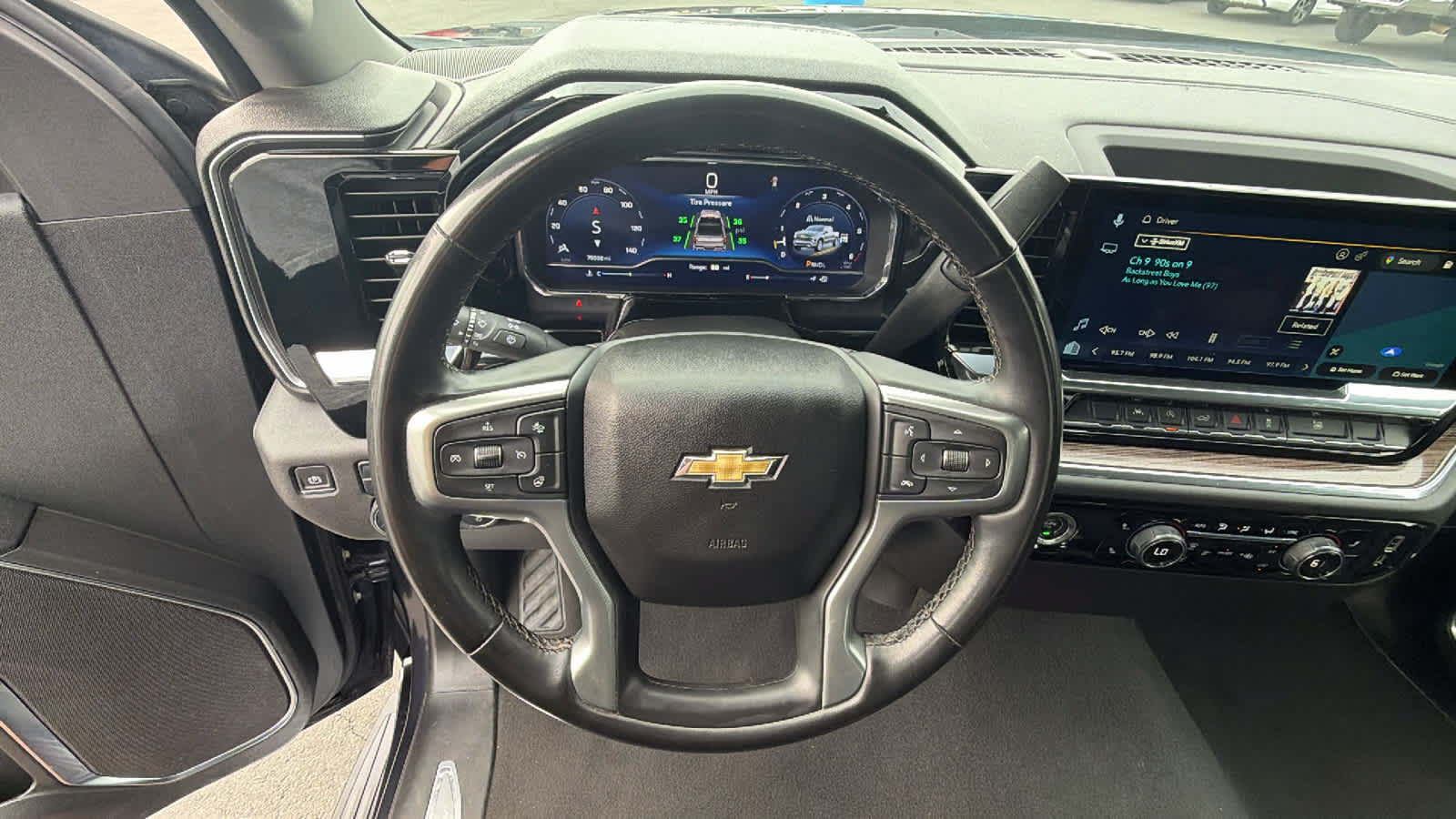 Used 2024 Chevrolet Silverado 1500 LT w/ Protection Package AWD/4WD image 18