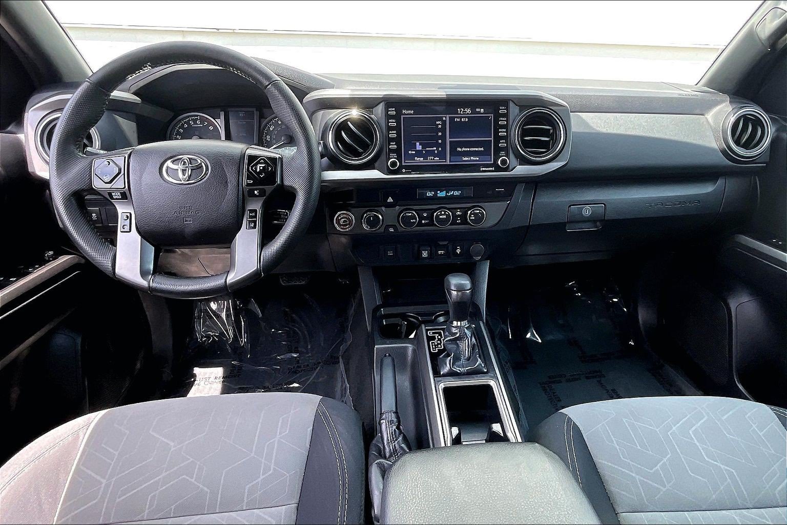 Used 2021 Toyota Tacoma TRD Off-Road AWD/4WD image 19