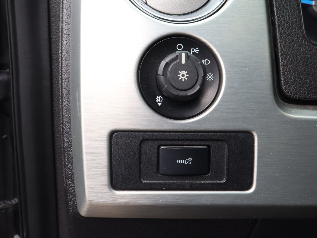 Used 2014 Ford F150 Platinum AWD/4WD image 18