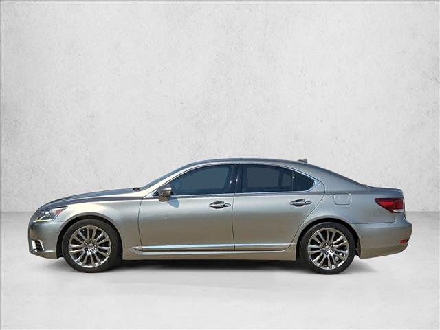 Used 2017 Lexus LS 460 w/ Comfort Package RWD image 7