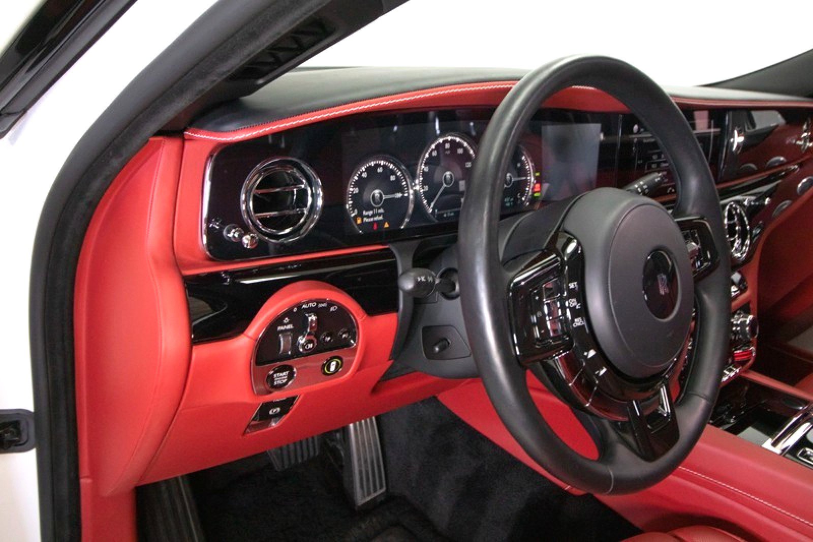 Used 2021 Rolls-Royce Ghost image 30